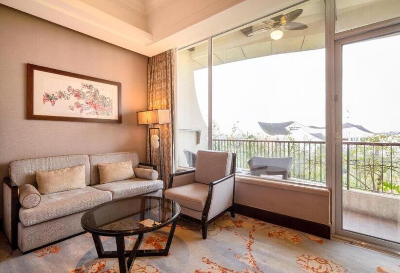 Номер Стандарт, Intercontinental Heilong Lake By Ihg