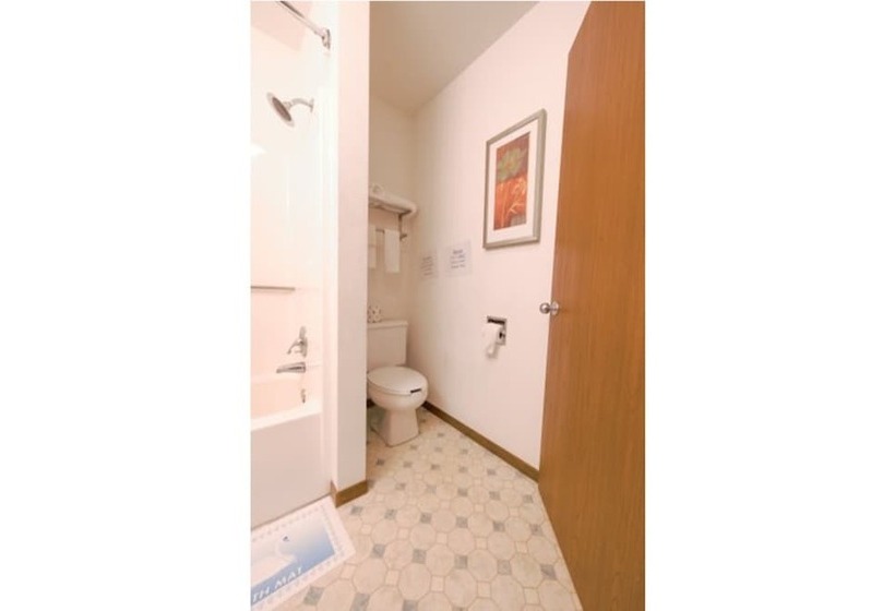 带2个双人床的标准工作室, Harlan Inn And Suites