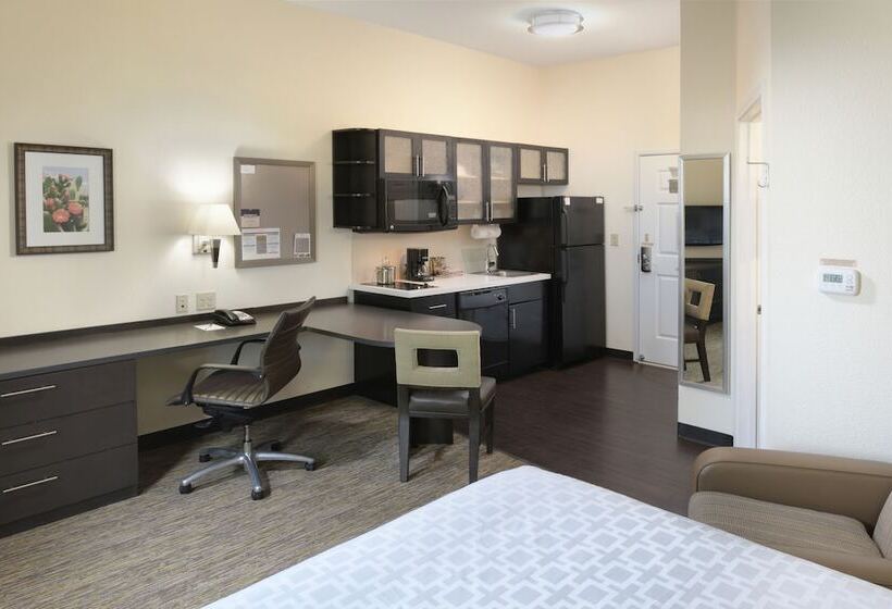 Студия Стандарт Двуспальная Кровать, Candlewood Suites Odessa, An Ihg