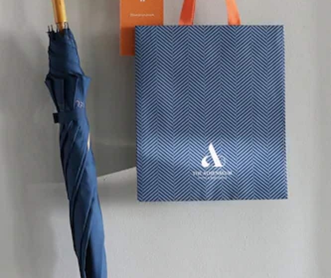 Номер Superior, The Athenaeum Hotel & Residences