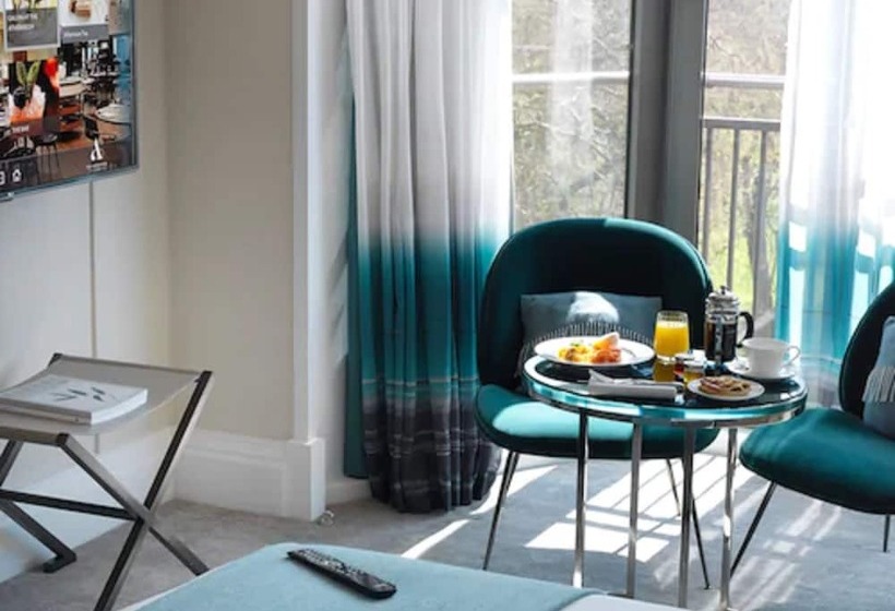 Номер Стандарт Вид на Парк, The Athenaeum Hotel & Residences