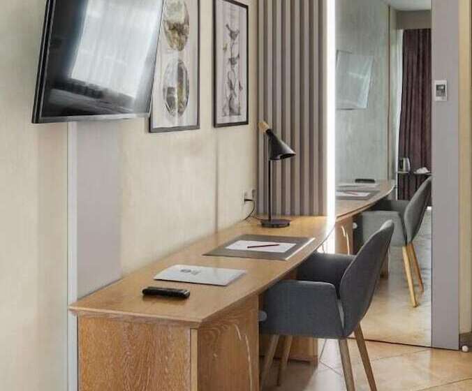 اتاق لوکس, Seepark Hotel Murten