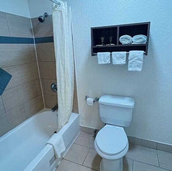 Номер Стандарт 2 Двуспальные Кровати, Budget Inn Pecos