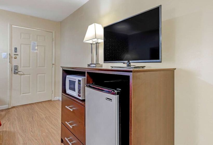 Номер Стандарт 2 Двуспальные Кровати, Econo Lodge Woodstock  Shenandoah Valley I 81