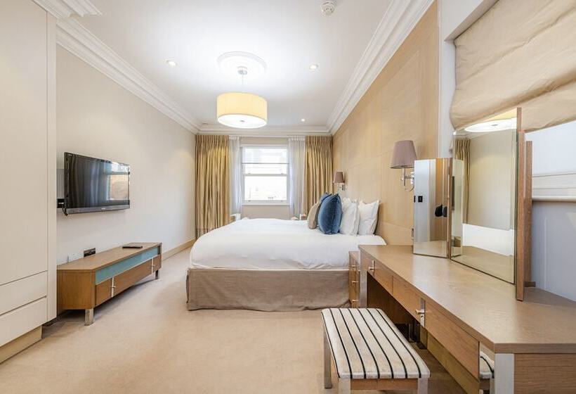 آپارتمان مدیریتی 2 خوابه, Claverley Court