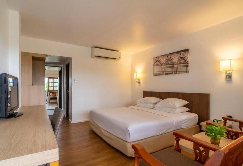 디럭스 룸 킹사이즈 침대, Best Western Phuket Ocean Resort