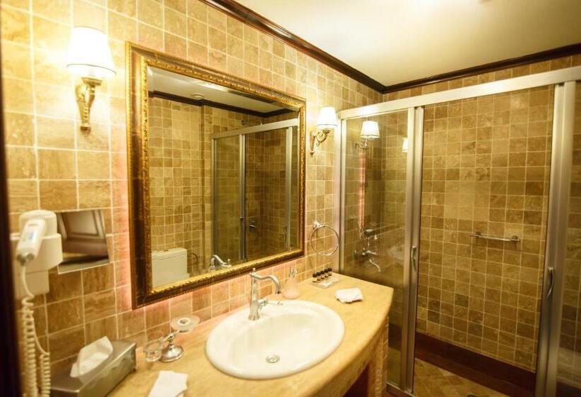 家庭套房, Estate Kalaitzis