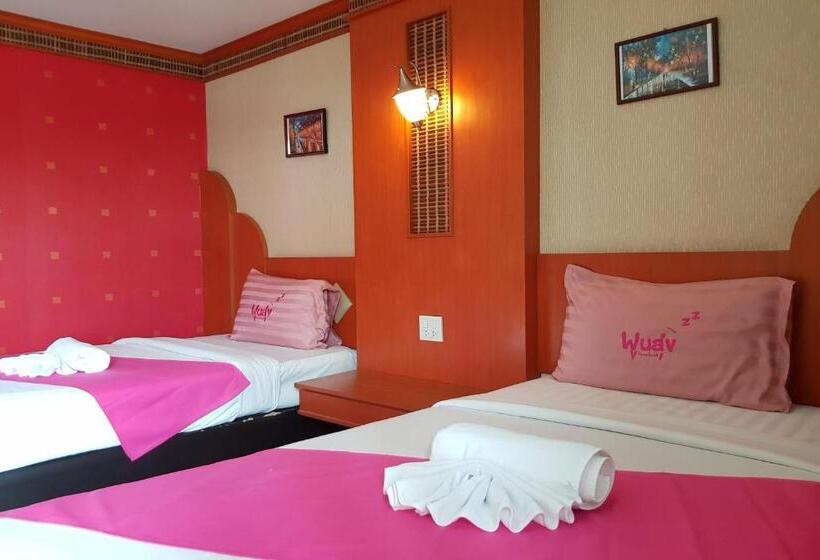 Номер Deluxe, Poonsook Phitsanulok Hotel Sha Plus