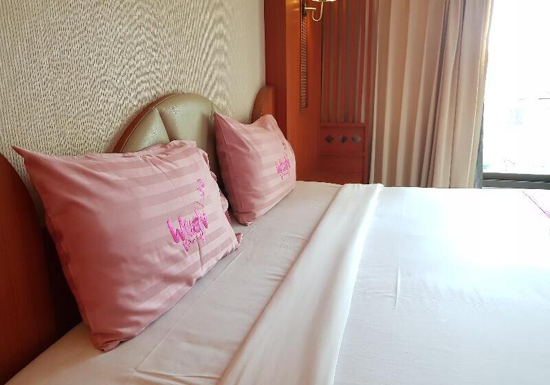 Номер Deluxe Кровать Кинг, Poonsook Phitsanulok Hotel Sha Plus