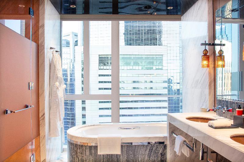 سوئیت با تخت بزرگ, Regent Shanghai Pudong   Complimentary First Round Minibar Per Stay   Including A Bottle Of Wine
