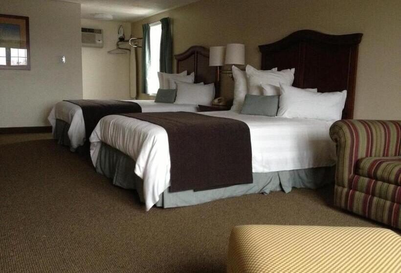 Family Suite, Holiday Hill Inn & Suites