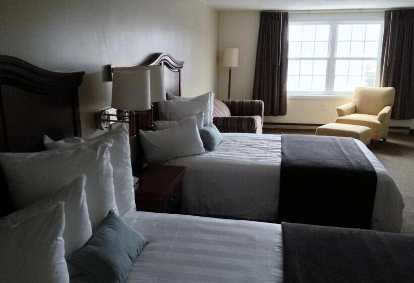 Family Suite, Holiday Hill Inn & Suites