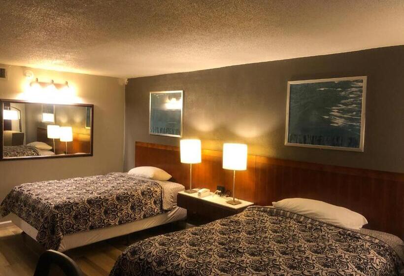 Номер Стандарт 2 Двуспальные Кровати, Western Inn