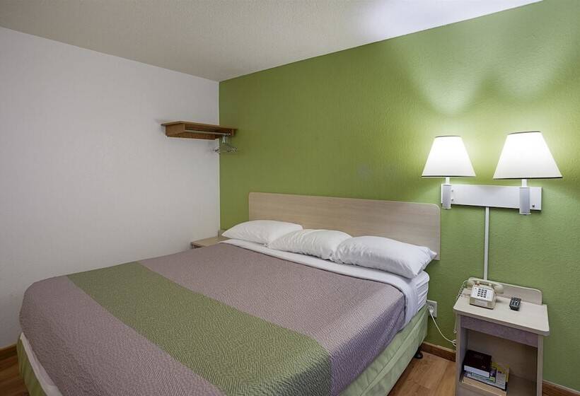 Номер Deluxe, Motel 6 Binghamton, Ny