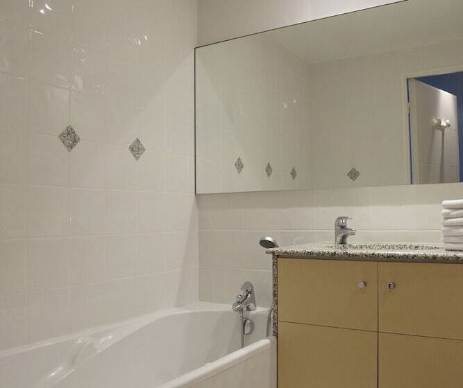Апартаменты 1 Спальня Вид на Море, Residence Reine Marine