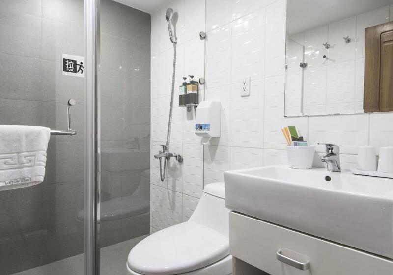 キングサイドベッドのスタンダードワンルーム, Towneplace Suites By Marriott York