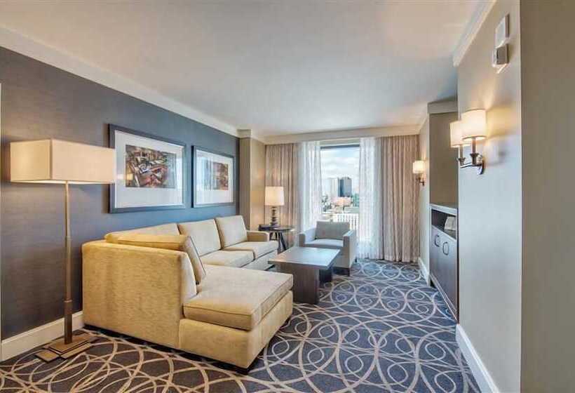 Suite King Size Bed, Omni Nashville