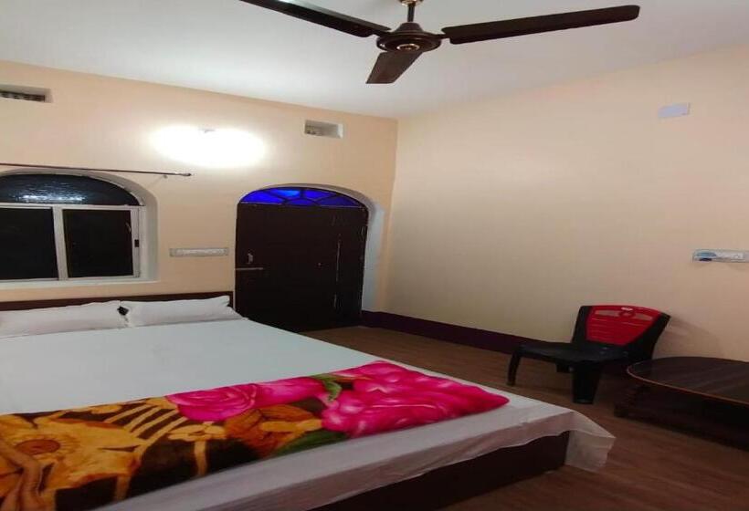 Номер Стандарт, Spot On Ganguly Hotel Lodging And Fooding