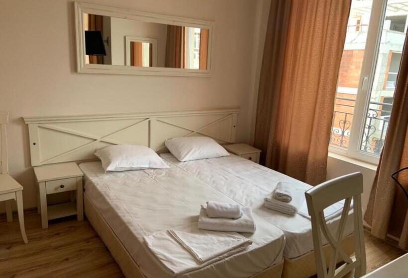 استودیوی استاندارد, Apart Hotel Dawn Park