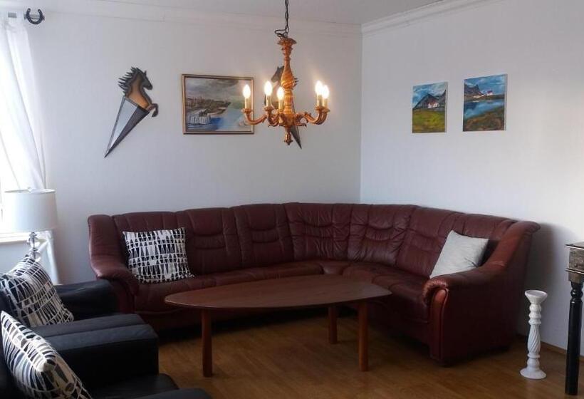 اتاق استاندارد سه نفره, Gauksmýri Guesthouse Lodge