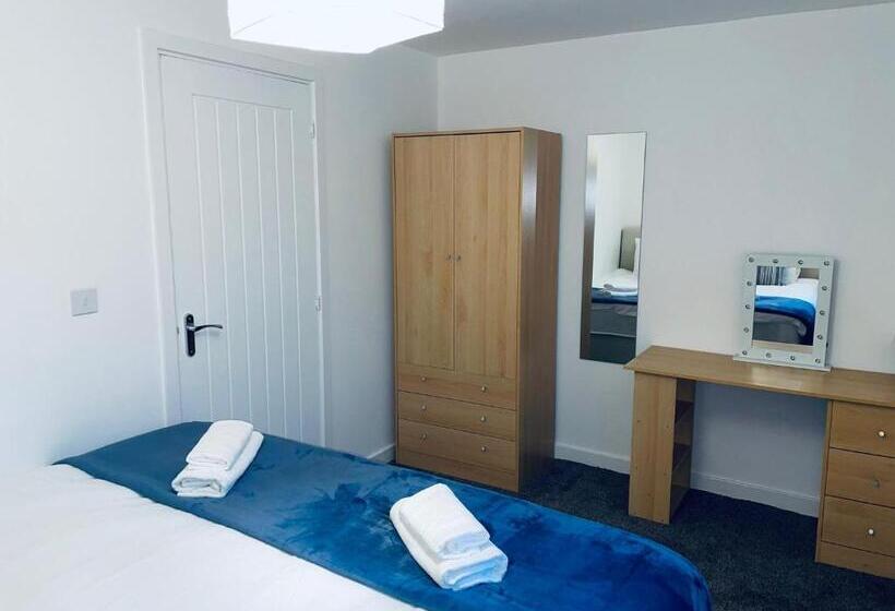 Апартаменты 2 Спальни, Cosy Family Home   Coventry City Centre   Entire House