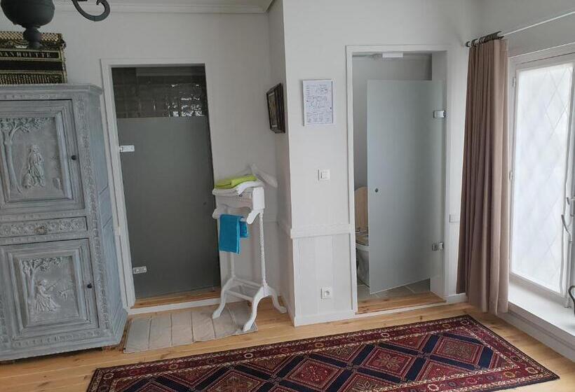 Номер Deluxe, Den Hoge Doorn