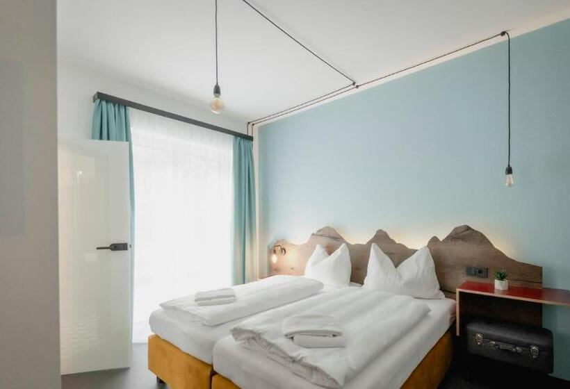 Номер Стандарт с Террасой, Bett & Berg Bad Ischl, Self Check In