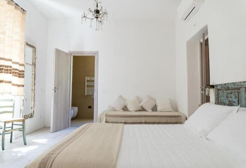 غرفة ديلوكس مطلّة علي البحر مزوَّدة بشُرفة, Agriturismo Belvedere 9