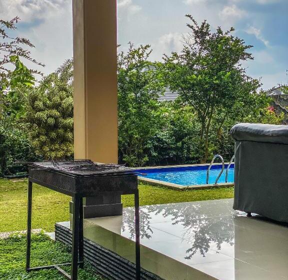 Вилла 2 Спальни, Al Marina Resort