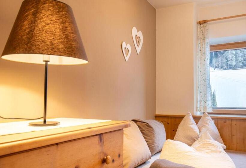 Апартаменты 2 Спальни, Residence Alpenrose