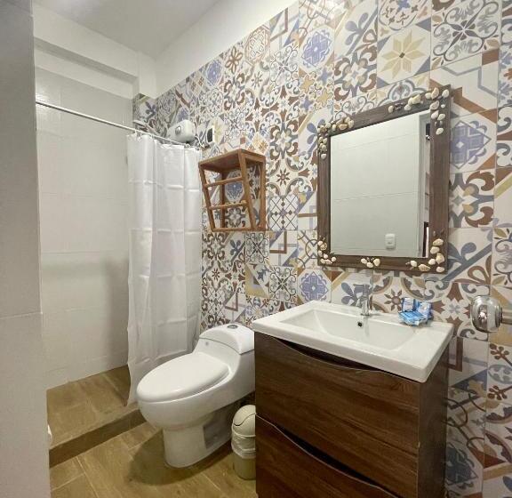 Семейный Номер, Qeru House