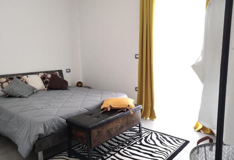 带阳台的豪华间, Bb Guest House Ogliastra