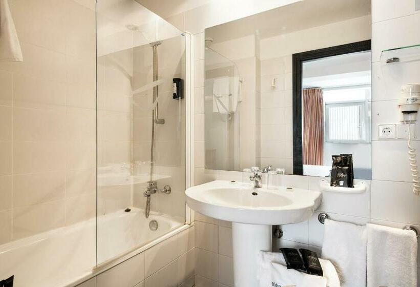 اتاق استاندارد سه نفره, Abba Jazz Hotel Vitoria