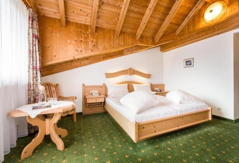 Номер Стандарт, Moserhof