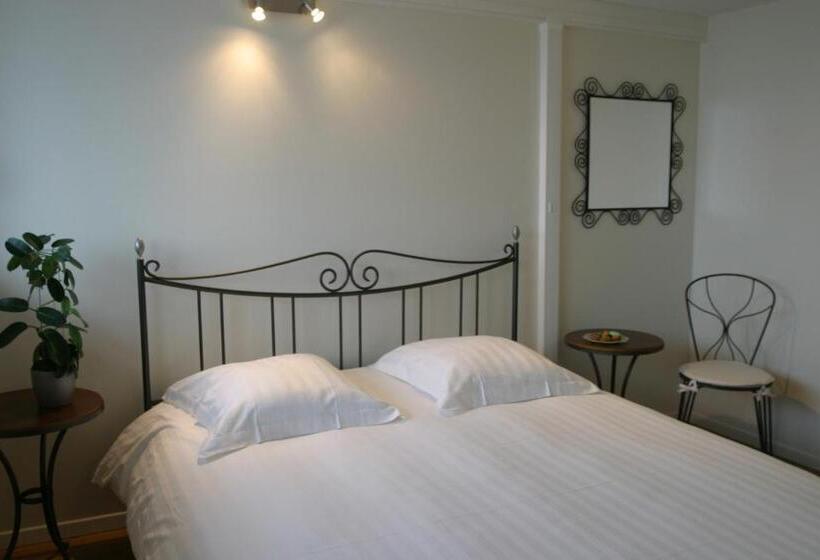 스탠다드 룸, Hôtel Pierre Blanche