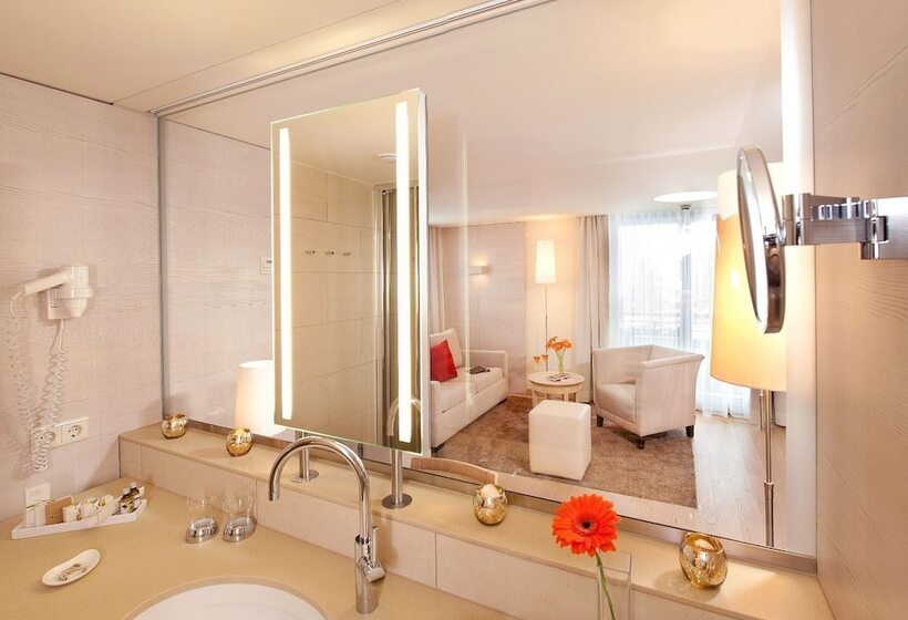 Люкс, Strandhotel Am Weissensee