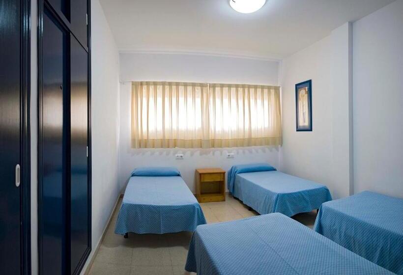 اتاق استاندارد چهار تخته, Albergue Inturjoven Sevilla