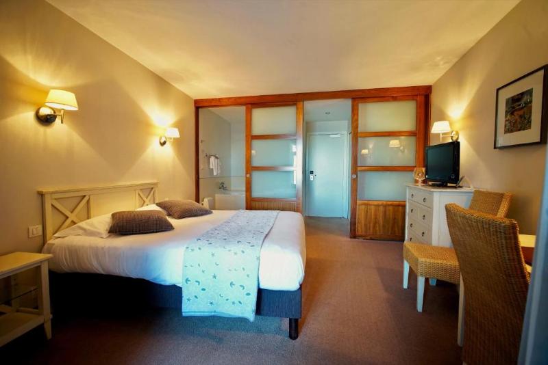 Номер Стандарт Вид на Море, Clos De Vallombreuse, The Originals Relais