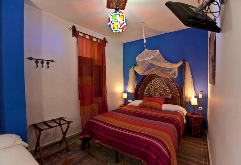اتاق استاندارد سه نفره, Riad Assilah Chaouen