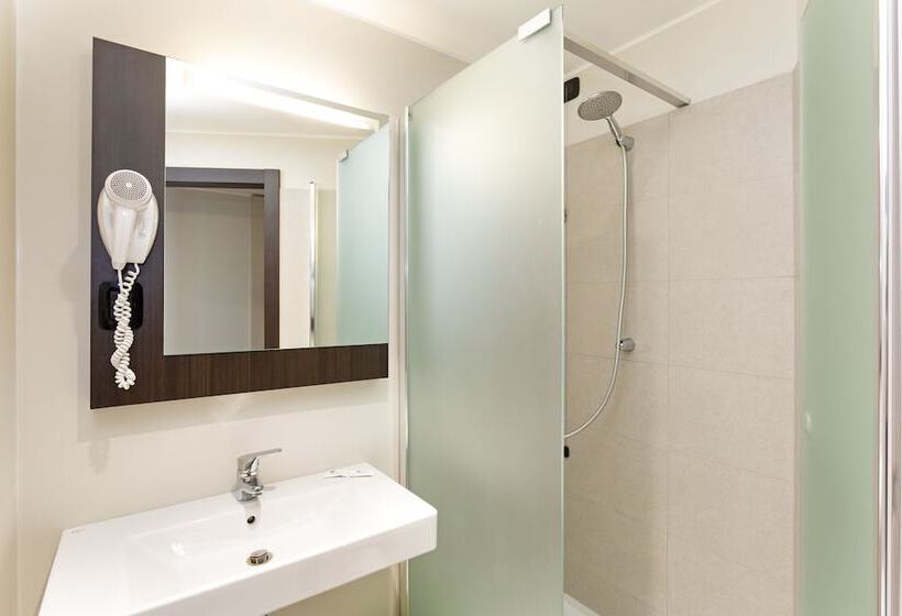 标准三人间, B&b Hotel Milano Sesto Marelli