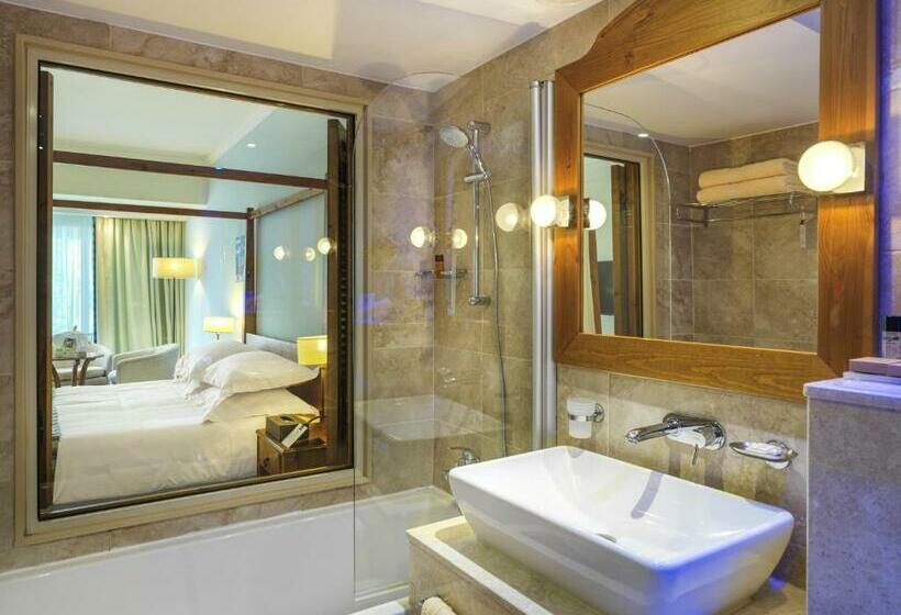 Номер Superior Вид на Море, Olympic Lagoon Resort Paphos