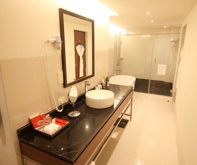 Президентский Люкс, Vivanta Kolkata Em Bypass
