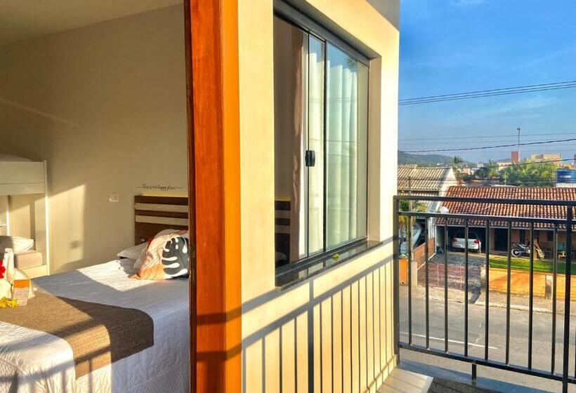 اتاق سوپریور چهار تخته, Pousada Villa Vantino