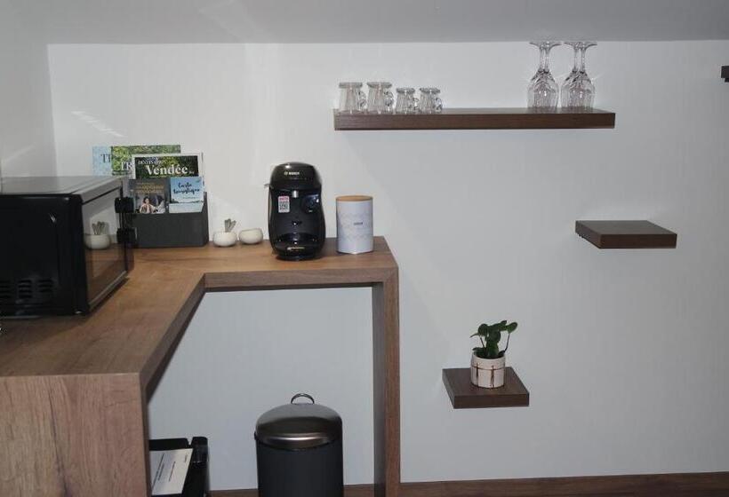 Номер Стандарт, Logement De La Sittelle