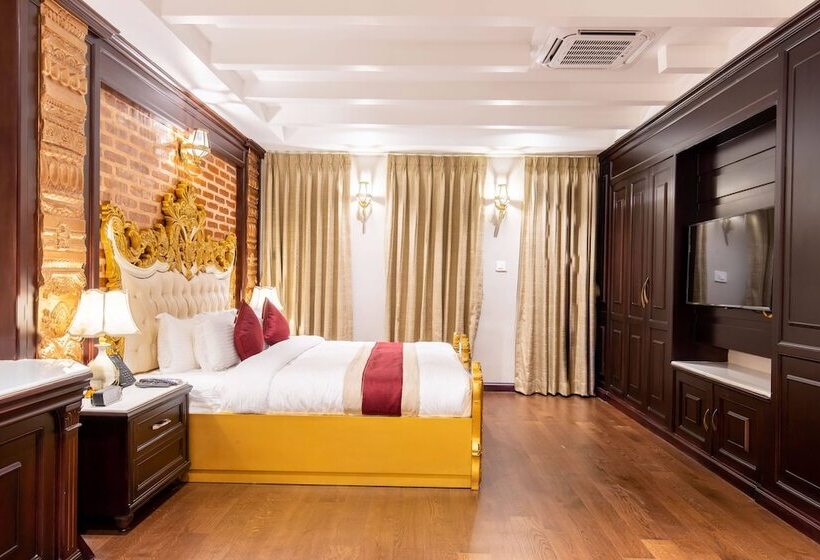 سوییت جونیور, Pabera Heritage Boutique