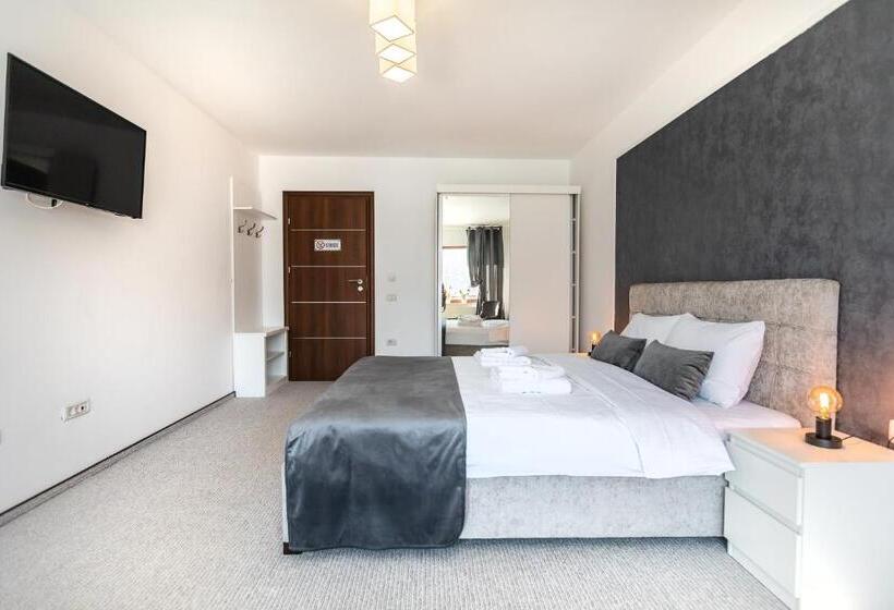 Номер Стандарт с Балконом, Emerald Residence