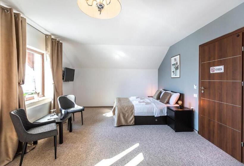 Номер Стандарт Трехместный, Emerald Residence
