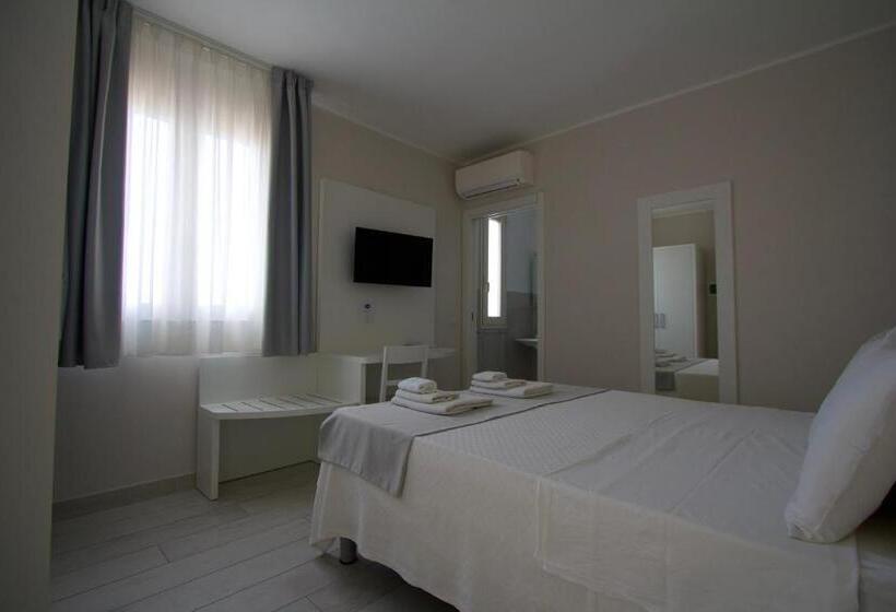 Четырехместный Номер Стандарт, La Guitgia Rooms