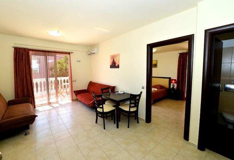 Family Suite, Golden Rose Suites