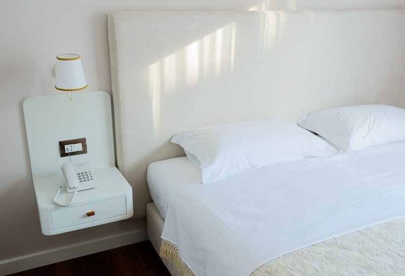 带阳台的高级房间, Sar Otel Boutique